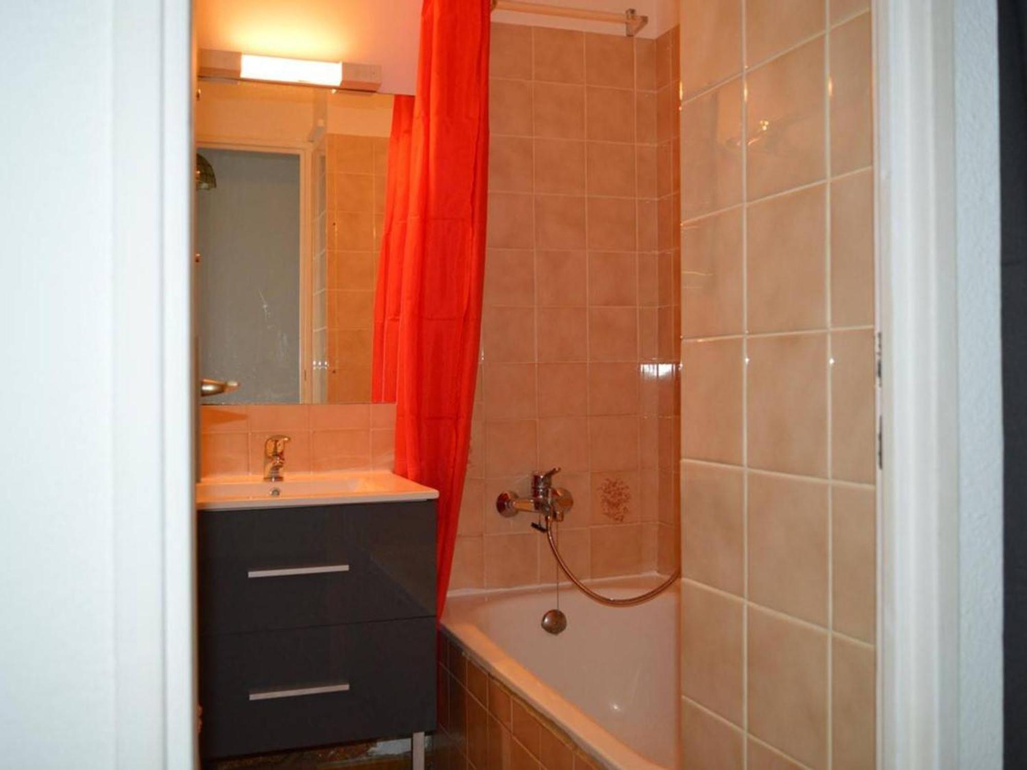 Studio Agreable Avec Loggia, Garage Et Plage A Proximite - 2 Couchages, Golfe-Juan - Fr-1-252-62 エクステリア 写真