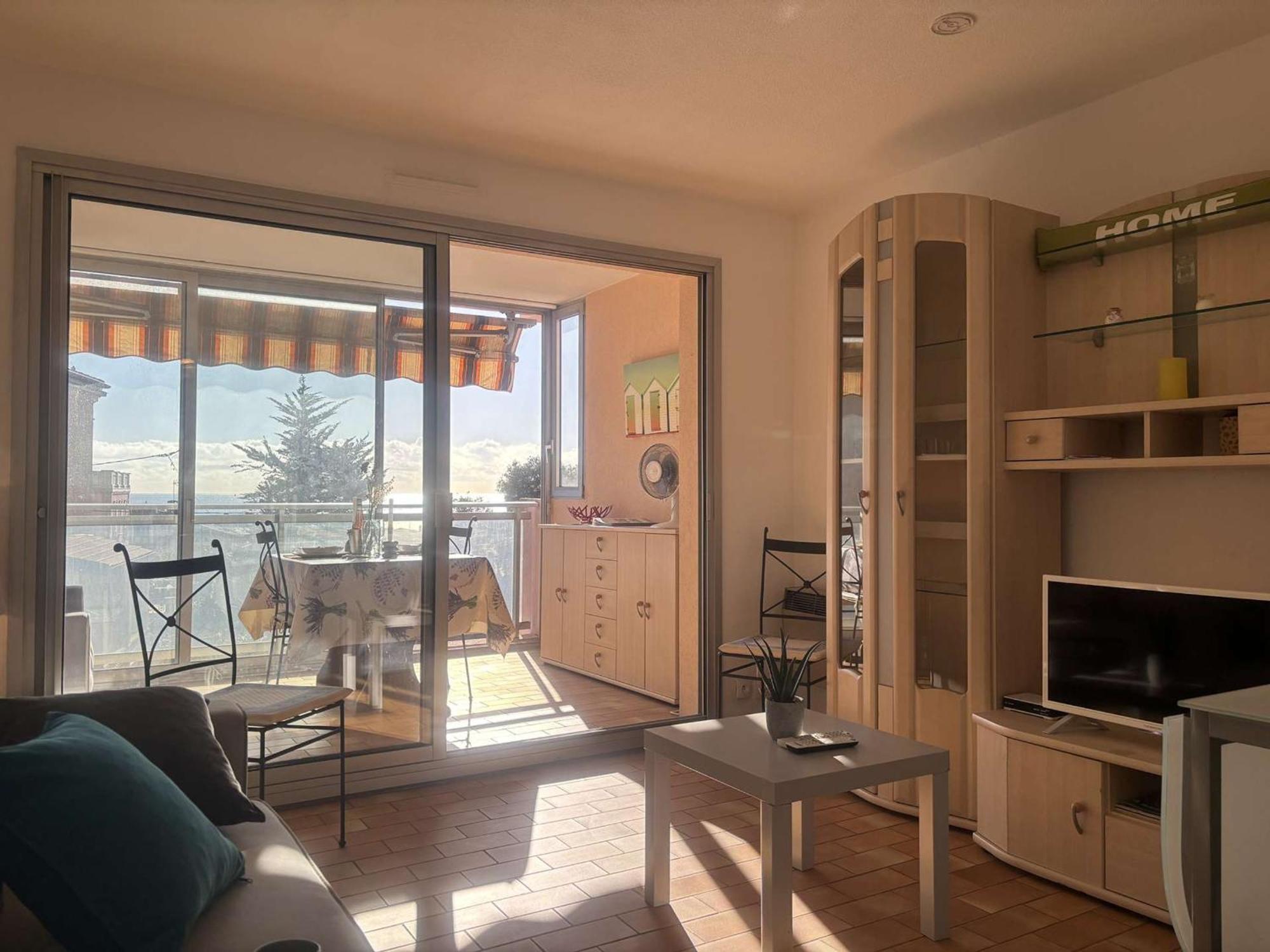 Studio Agreable Avec Loggia, Garage Et Plage A Proximite - 2 Couchages, Golfe-Juan - Fr-1-252-62 エクステリア 写真